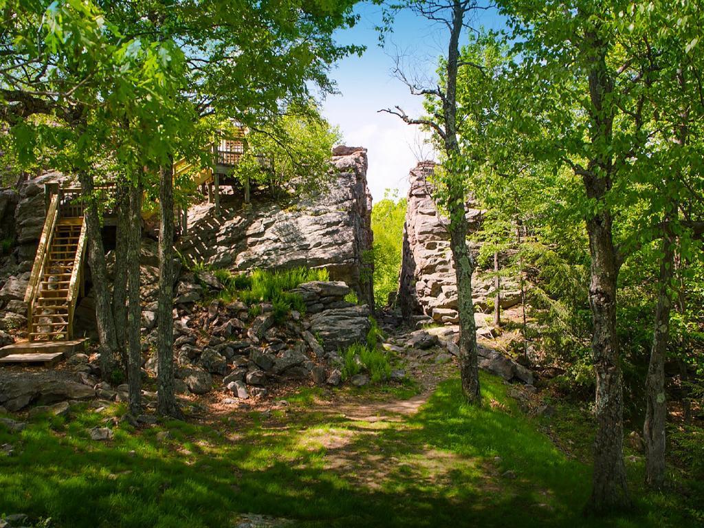 Split Rock Resort Лейк-Хармони Экстерьер фото
