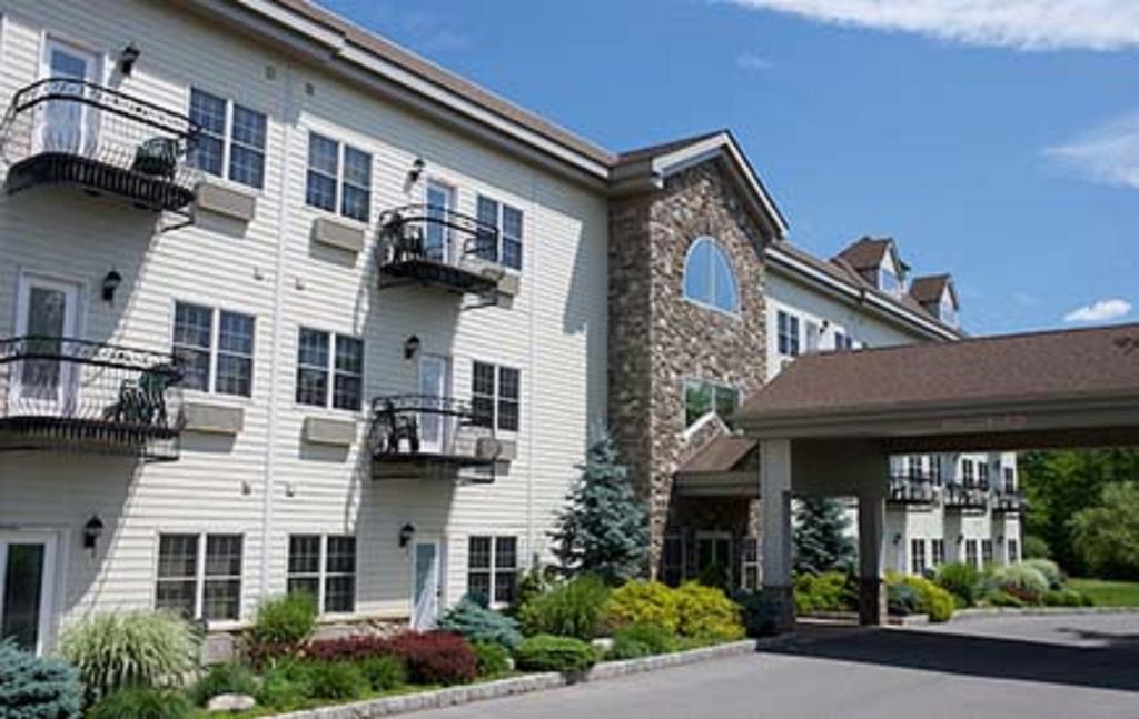Split Rock Resort Лейк-Хармони Экстерьер фото
